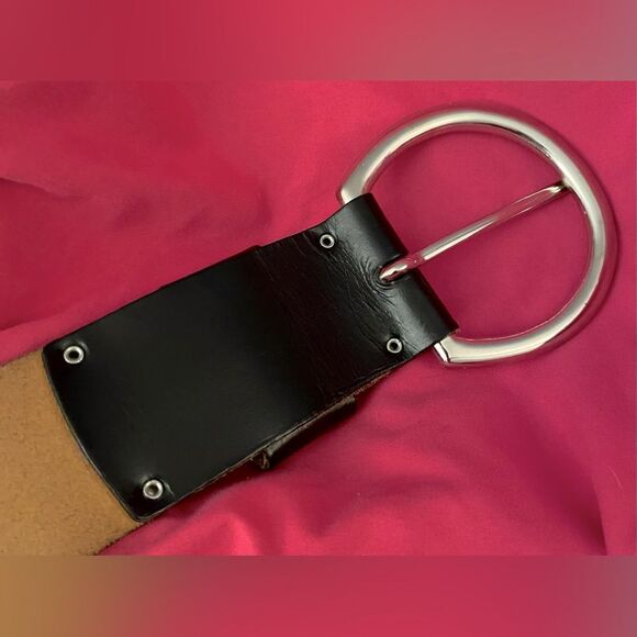 Vtg Pierre Cardin Large Silver Tone Buckle on 2” Black Leather Statement Belt - Picture 5 of 11